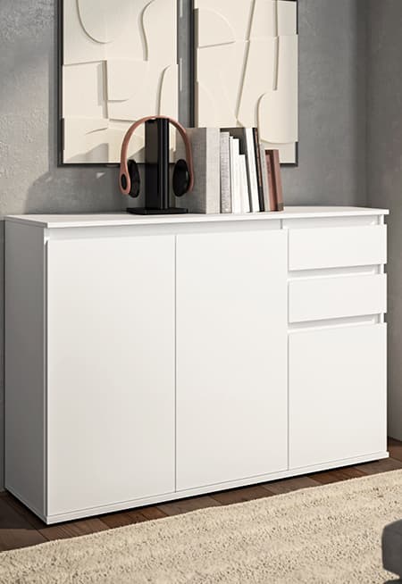 weisse kommode mit zwei tueren drei schubladen und griffloser optik